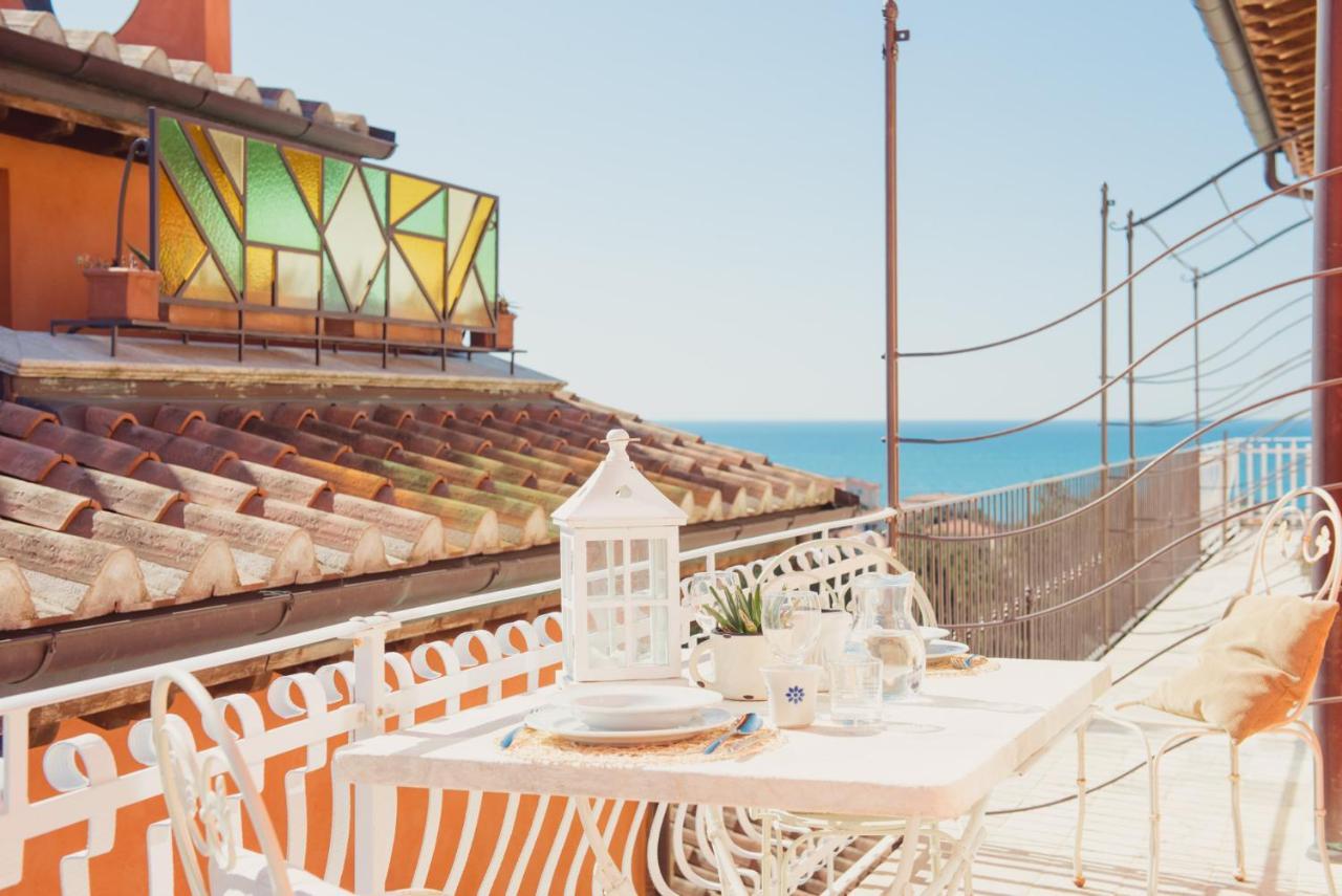Castel Del Mare Apartment San Vincenzo Exterior foto
